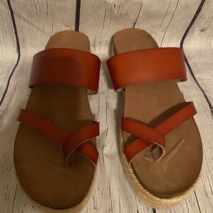 Steve Madden Thong Sandals 🩴